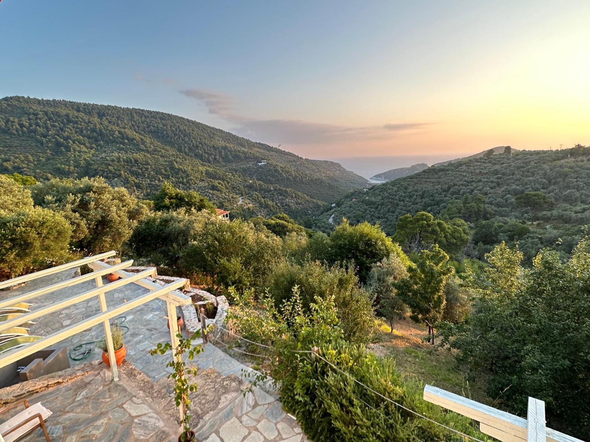 Olive Mill Cottage Скопелос Екстериор снимка