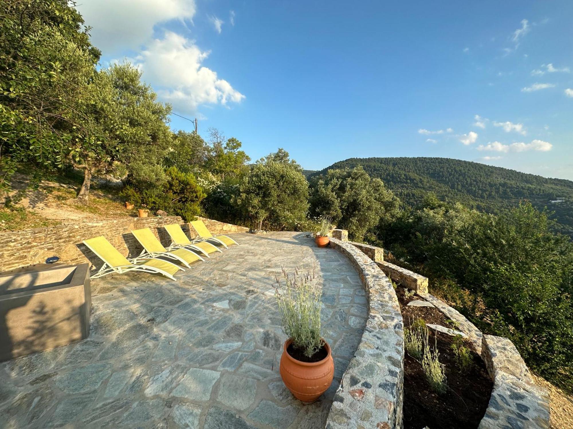 Olive Mill Cottage Скопелос Екстериор снимка