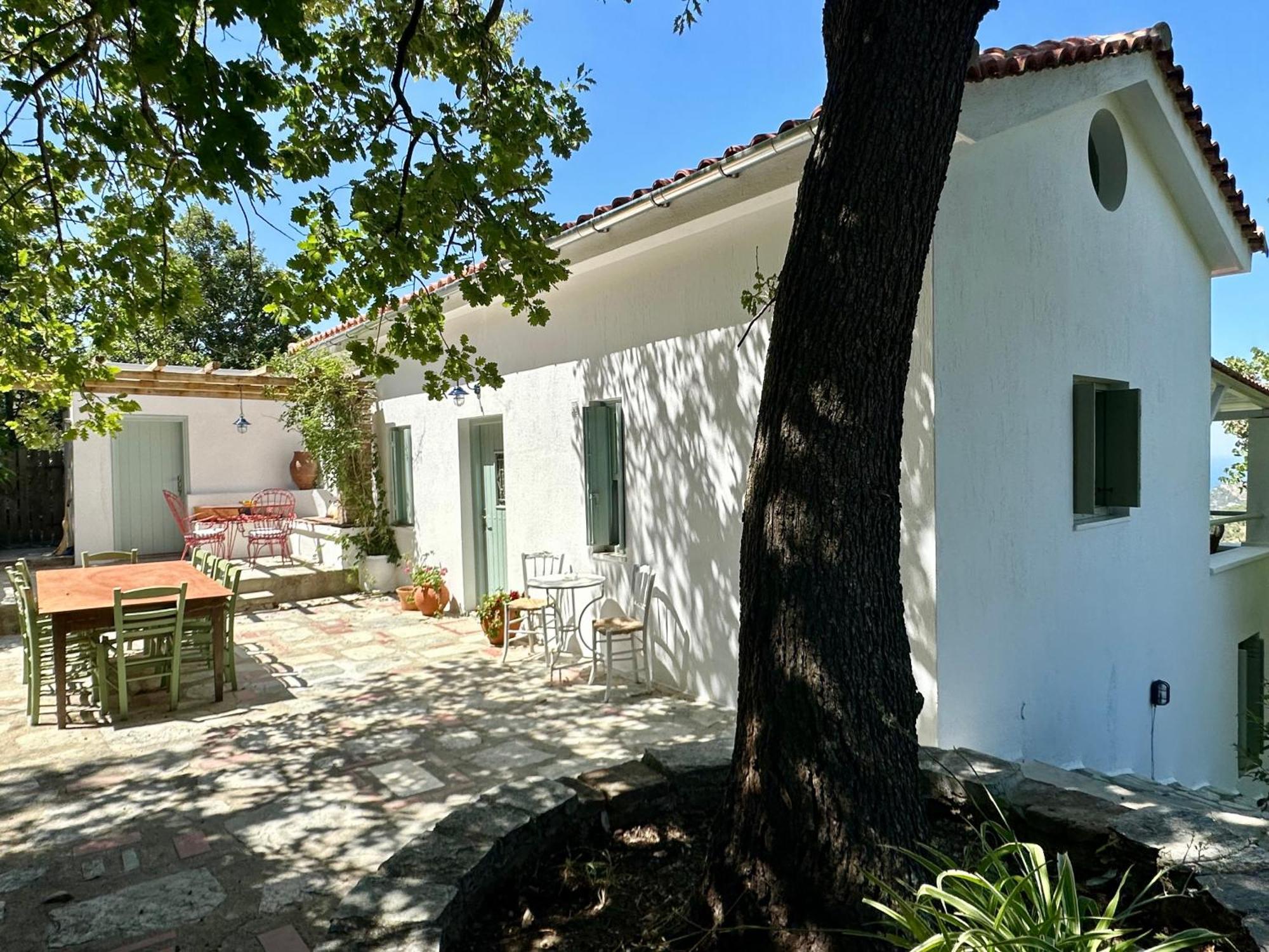 Olive Mill Cottage Скопелос Екстериор снимка