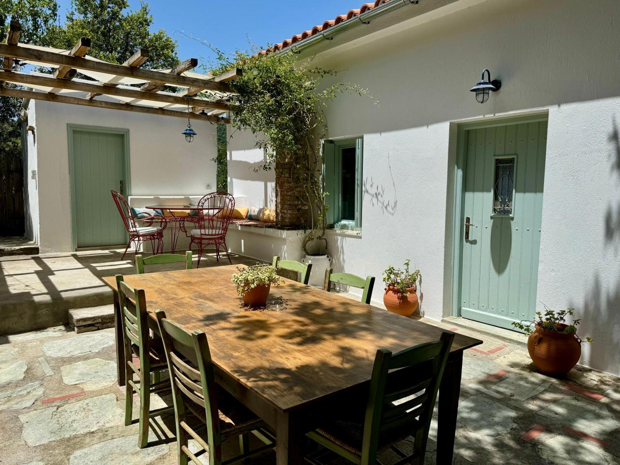 Olive Mill Cottage Скопелос Екстериор снимка